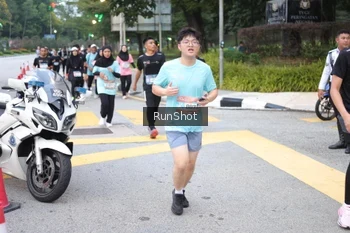 Runner Photo 4257423