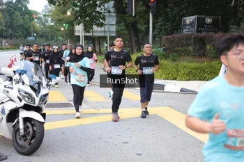 Runner Photo 4257475