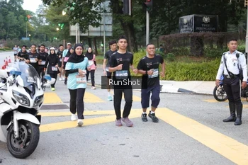 Runner Photo 4257497