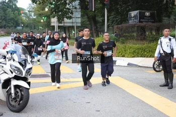 Runner Photo 4257501