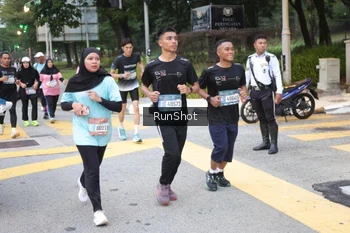 Runner Photo 4257572