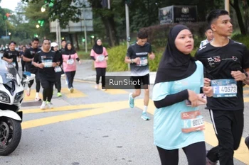 Runner Photo 4257653