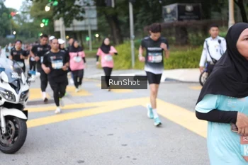 Runner Photo 4257685