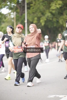 Runner Photo 4257720