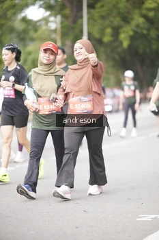 Runner Photo 4257722