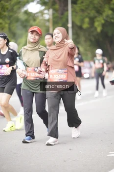 Runner Photo 4257723