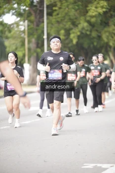 Runner Photo 4257729
