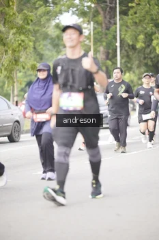 Runner Photo 4257773