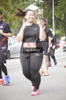 Runner Photo 4257797