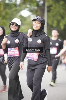 Runner Photo 4257810