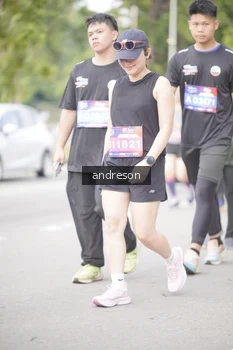 Runner Photo 4257811