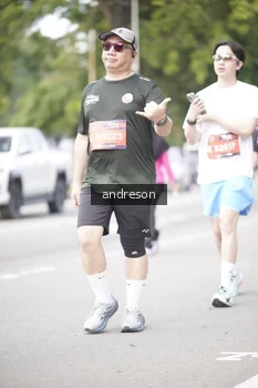 Runner Photo 4257850