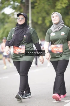 Runner Photo 4257875
