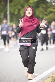 Runner Photo 4257881