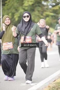 Runner Photo 4257896