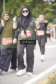 Runner Photo 4257897