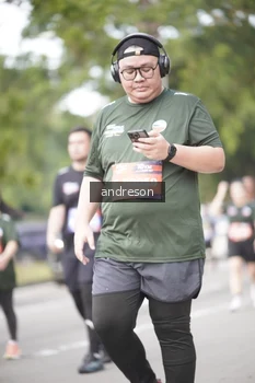 Runner Photo 4257912