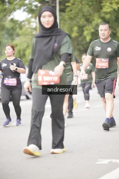 Runner Photo 4257918