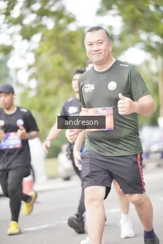 Runner Photo 4257923