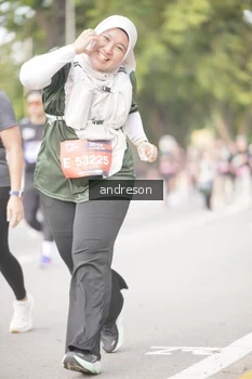 Runner Photo 4257936