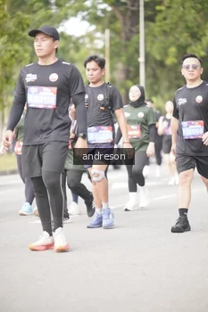 Runner Photo 4257948