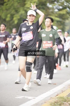 Runner Photo 4257996