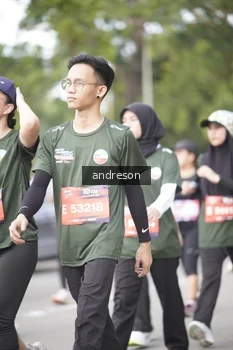 Runner Photo 4258007