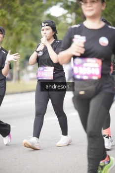 Runner Photo 4258038