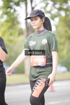 Runner Photo 4258039