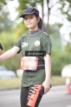 Runner Photo 4258041