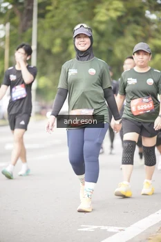 Runner Photo 4258044