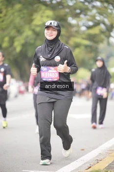 Runner Photo 4258052