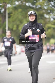 Runner Photo 4258054