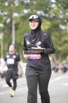 Runner Photo 4258056
