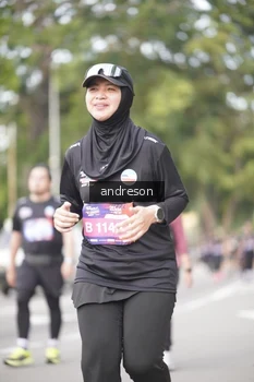 Runner Photo 4258057