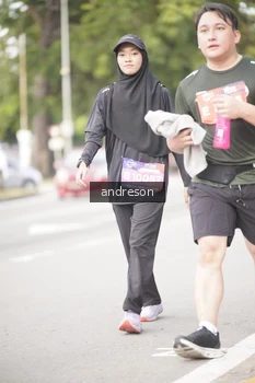 Runner Photo 4258059