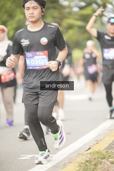 Runner Photo 4258063
