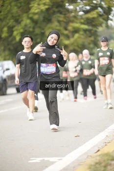 Runner Photo 4258077