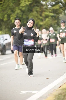Runner Photo 4258078