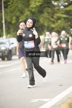 Runner Photo 4258080