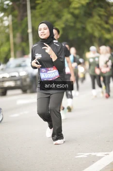 Runner Photo 4258083