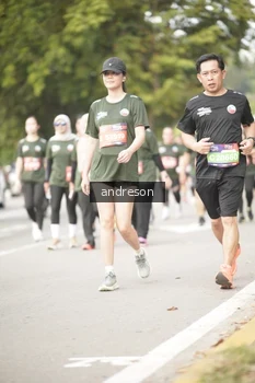 Runner Photo 4258085