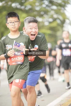 Runner Photo 4258091