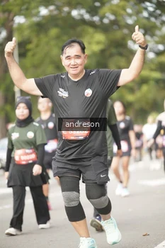 Runner Photo 4258105