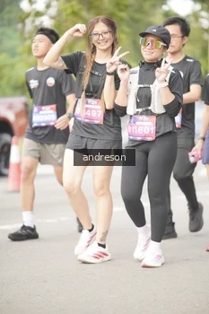 Runner Photo 4258110