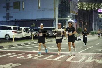 Runner Photo 4258133