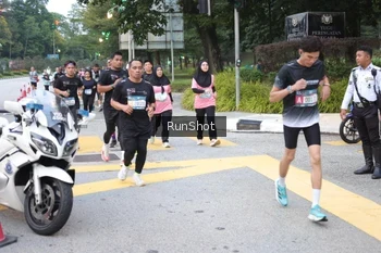 Runner Photo 4258138