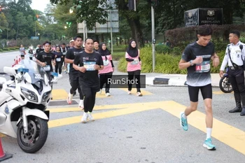 Runner Photo 4258143