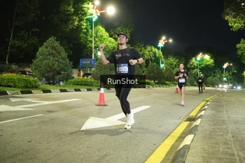 Runner Photo 4258163