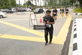 Runner Photo 4259540
